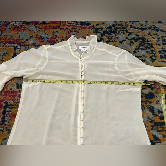 Express Portofino Slim Sheer Blouse - Picture 3 of 14